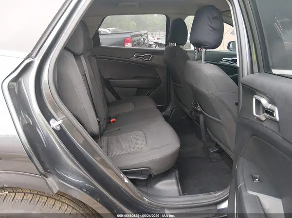 KNDPUCAF0P7211899 2023 KIA SPORTAGE - Image 8