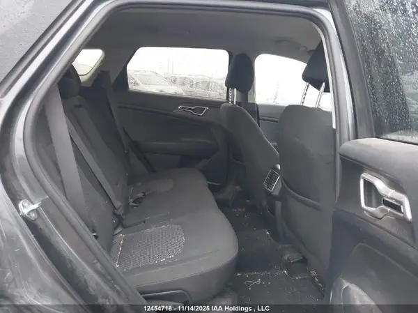 KNDPUCAF1P7140096 2023 KIA SPORTAGE - Image 8