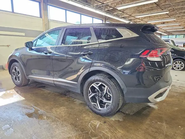 KNDPUCAF1P7142690 2023 KIA SPORTAGE - Image 2