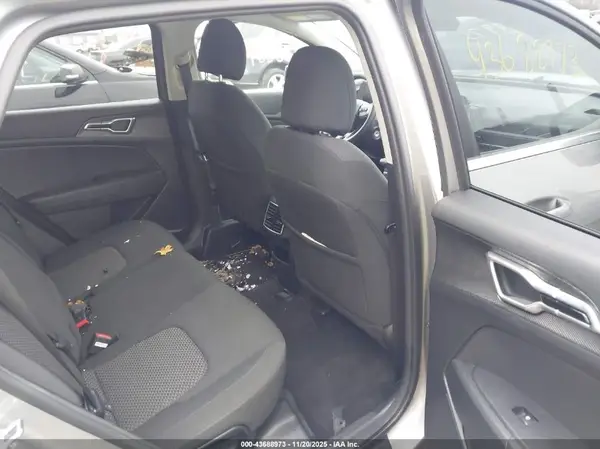 KNDPUCAF1P7144066 2023 KIA SPORTAGE - Image 8