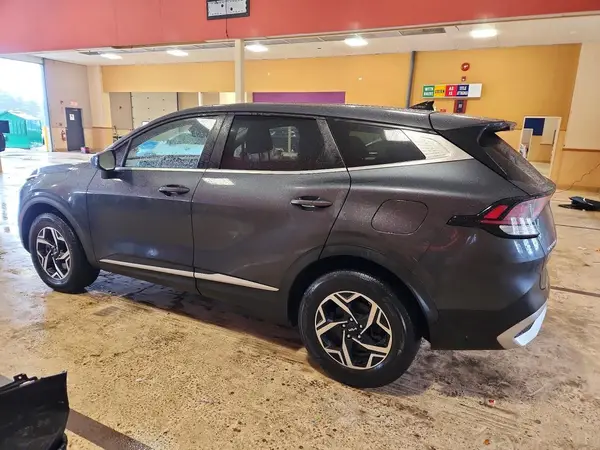 KNDPUCAF2P7041139 2023 KIA SPORTAGE - Image 2