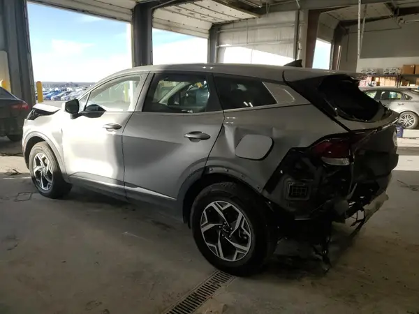 KNDPUCAF2P7143704 2023 KIA SPORTAGE - Image 2