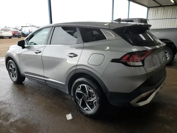 KNDPUCAF2P7166559 2023 KIA SPORTAGE - Image 2
