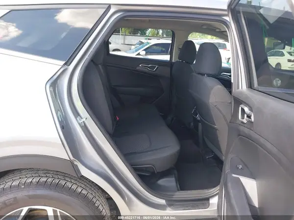 KNDPUCAF2P7175617 2023 KIA SPORTAGE - Image 8