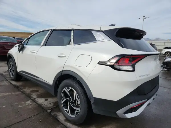KNDPUCAF3P7094254 2023 KIA SPORTAGE - Image 2