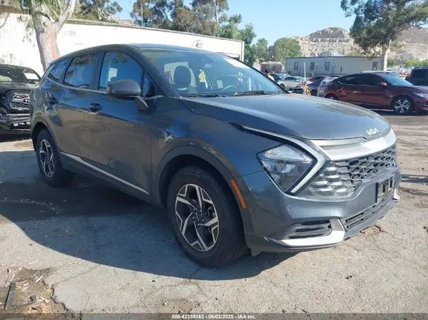 KNDPUCAF3P7152895 2023 KIA SPORTAGE - Image 1