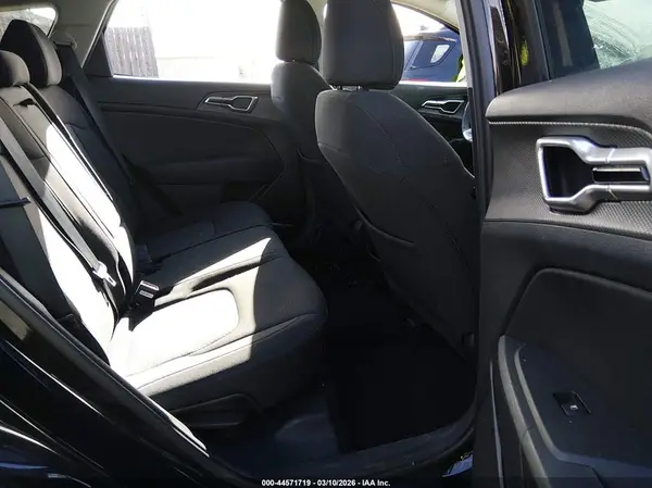 KNDPUCAF3P7174119 2023 KIA SPORTAGE - Image 8