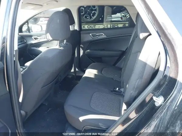 KNDPUCAF5P7064639 2023 KIA SPORTAGE - Image 8