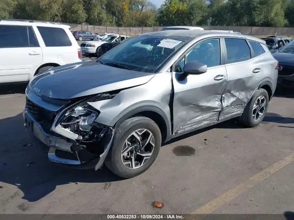 KNDPUCAF5P7085104 2023 KIA SPORTAGE - Image 2