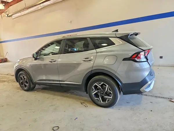 KNDPUCAF5P7094966 2023 KIA SPORTAGE - Image 2