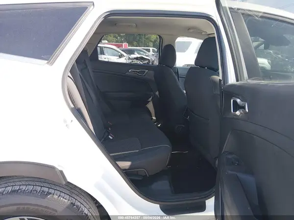 KNDPUCAF5P7185686 2023 KIA SPORTAGE - Image 8