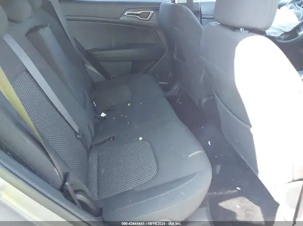 KNDPUCAF5P7207833 2023 KIA SPORTAGE - Image 8