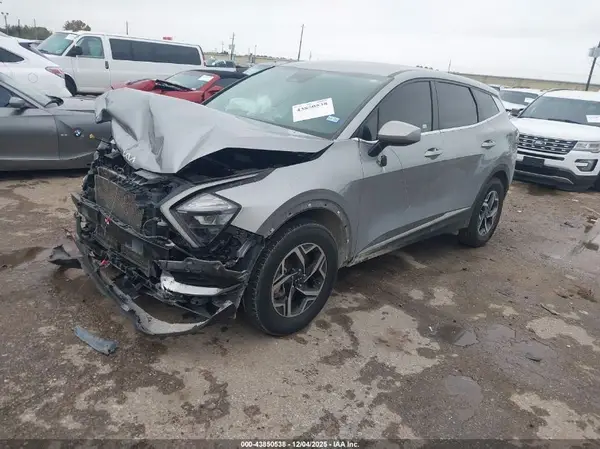 KNDPUCAF6P7039068 2023 KIA SPORTAGE - Image 2