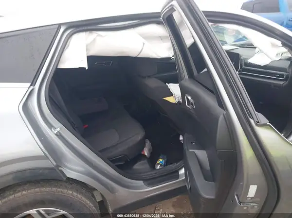 KNDPUCAF6P7039068 2023 KIA SPORTAGE - Image 8