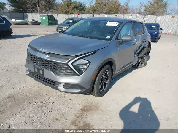 KNDPUCAF6P7039345 2023 KIA SPORTAGE - Image 2