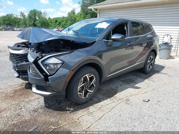 KNDPUCAF6P7085788 2023 KIA SPORTAGE - Image 2