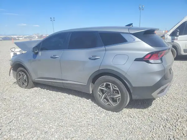 KNDPUCAF6P7135136 2023 KIA SPORTAGE - Image 2