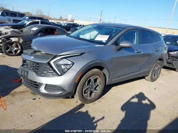 KNDPUCAF6P7159243 2023 KIA SPORTAGE - Image 2