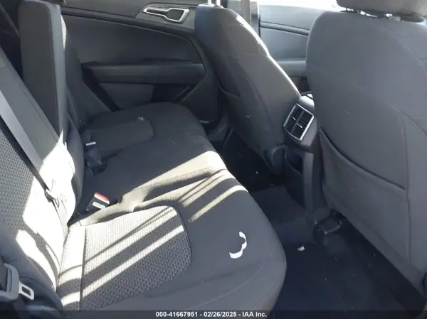 KNDPUCAF6P7159243 2023 KIA SPORTAGE - Image 8