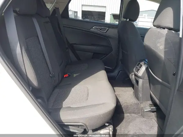 KNDPUCAF6P7161350 2023 KIA SPORTAGE - Image 8