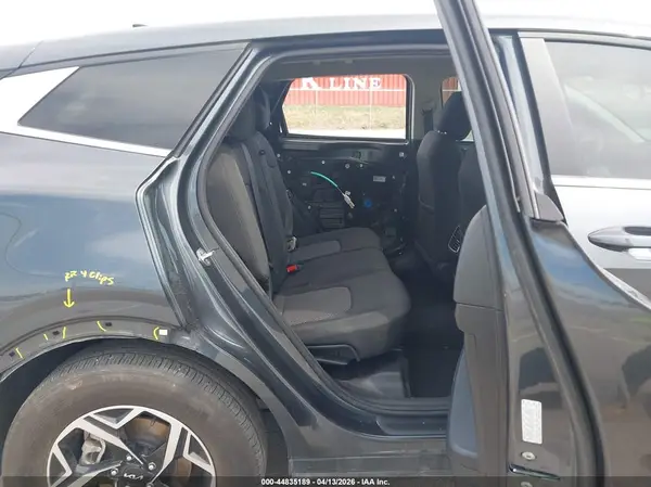 KNDPUCAF8P7062996 2023 KIA SPORTAGE - Image 8