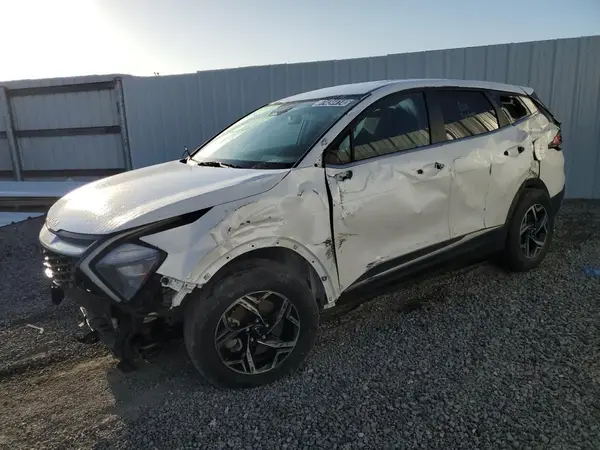 KNDPUCAF8P7077580 2023 KIA SPORTAGE - Image 1