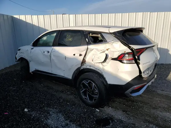 KNDPUCAF8P7077580 2023 KIA SPORTAGE - Image 2