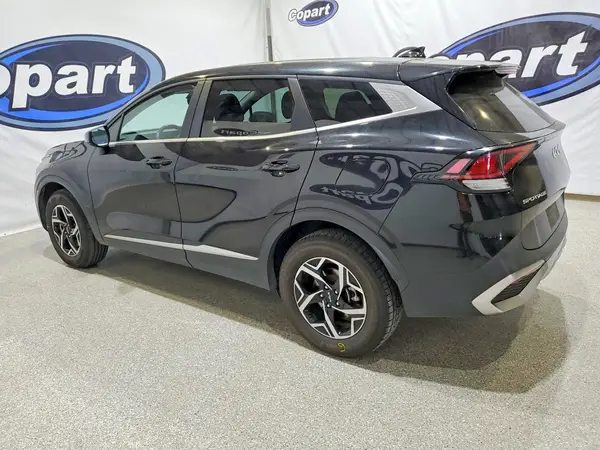 KNDPUCAF8P7132528 2023 KIA SPORTAGE - Image 2