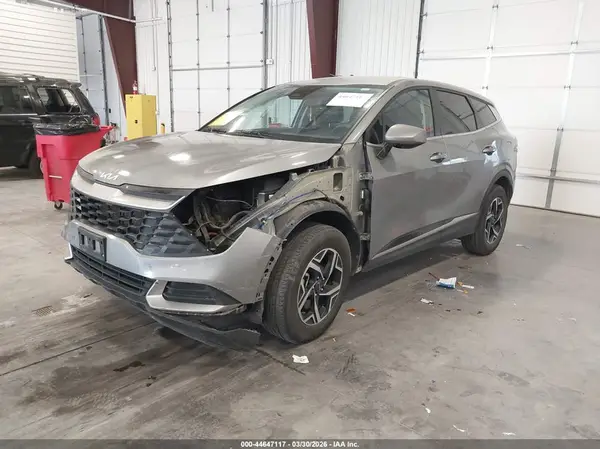 KNDPUCAF8P7136207 2023 KIA SPORTAGE - Image 2