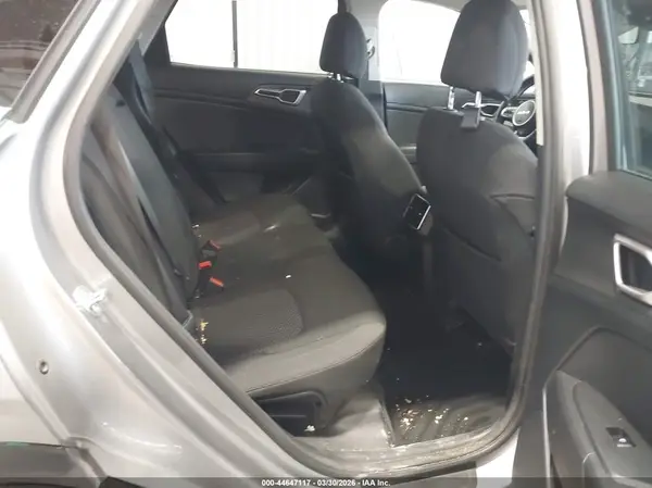 KNDPUCAF8P7136207 2023 KIA SPORTAGE - Image 8