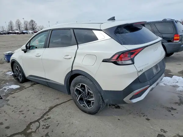 KNDPUCAF8P7185665 2023 KIA SPORTAGE - Image 2