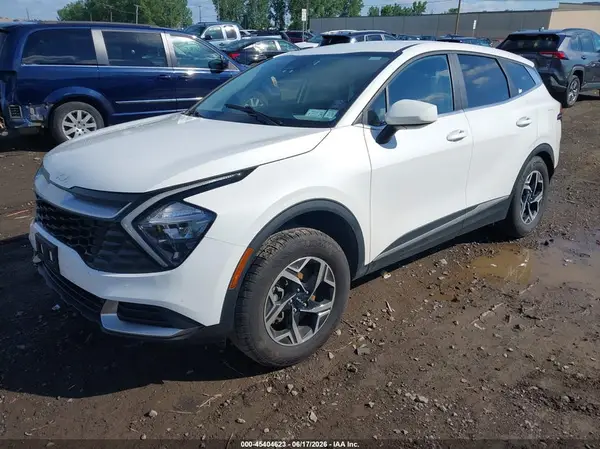 KNDPUCAF9P7038321 2023 KIA SPORTAGE - Image 2