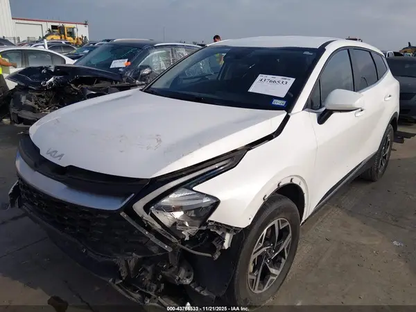 KNDPUCAF9P7040019 2023 KIA SPORTAGE - Image 2