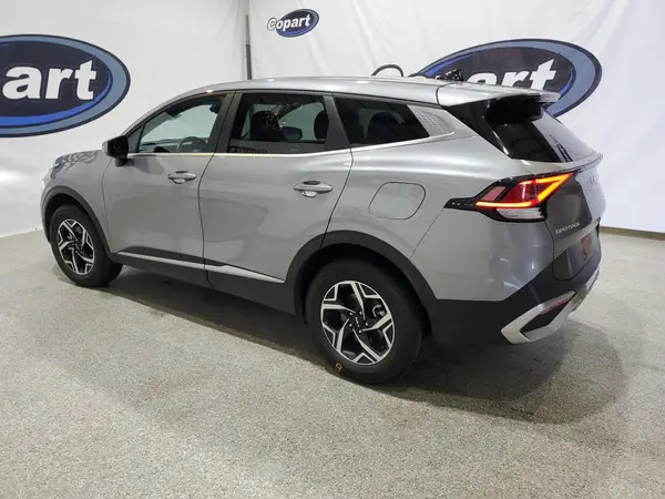KNDPUCAF9P7166381 2023 KIA SPORTAGE - Image 2