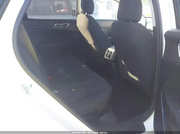 KNDPUCAF9P7206037 2023 KIA SPORTAGE - Image 8