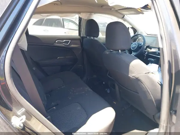 KNDPUCAF9P7211982 2023 KIA SPORTAGE - Image 8