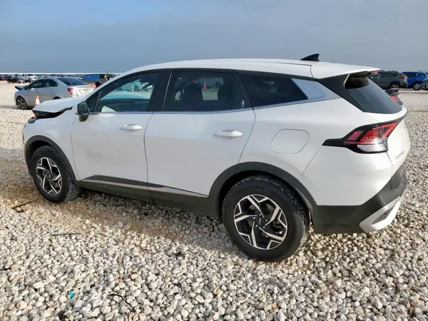 KNDPUCAFXP7085325 2023 KIA SPORTAGE - Image 2