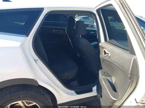 KNDPUCAFXP7099628 2023 KIA SPORTAGE - Image 8