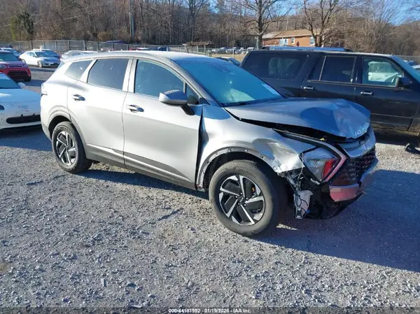 KNDPUCAG0P7065741 2023 KIA SPORTAGE - Image 1