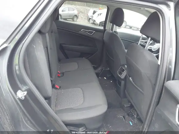 KNDPUCAG1P7056739 2023 KIA SPORTAGE - Image 8