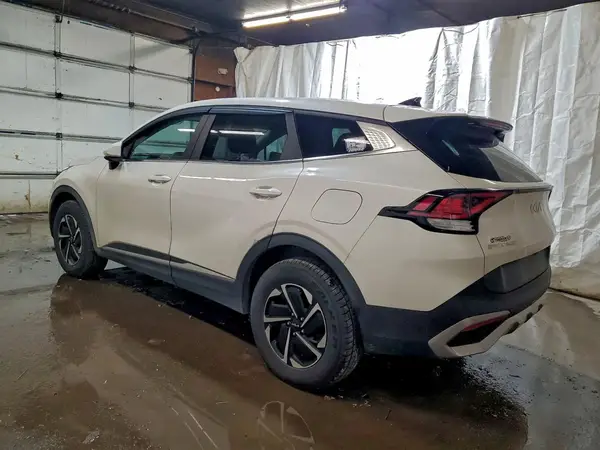 KNDPUCAG4P7022827 2023 KIA SPORTAGE - Image 2