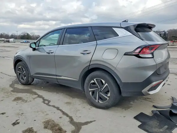 KNDPUCAG5P7021136 2023 KIA SPORTAGE - Image 2