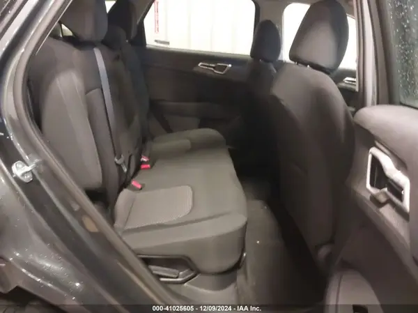 KNDPUCAG5P7080395 2023 KIA SPORTAGE - Image 8