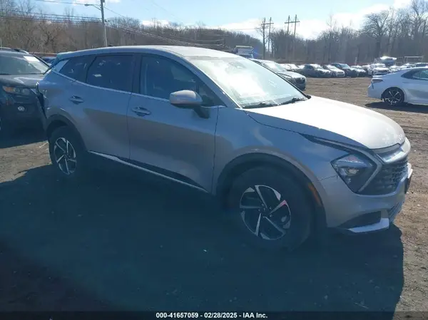 KNDPUCAG7P7096193 2023 KIA SPORTAGE - Image 1