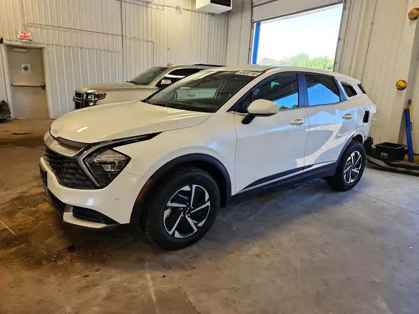 KNDPUCAG8P7079970 2023 KIA SPORTAGE - Image 1