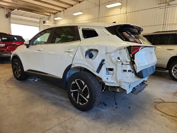 KNDPUCAG8P7079970 2023 KIA SPORTAGE - Image 2