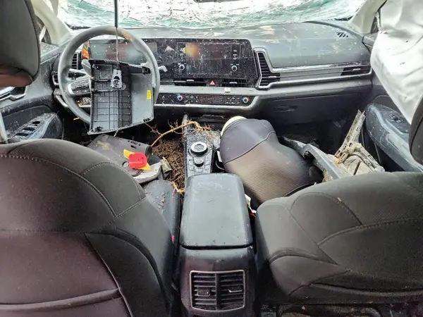 KNDPUCAG8P7083307 2023 KIA SPORTAGE - Image 8