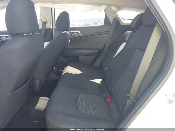 KNDPUCAG9P7033662 2023 KIA SPORTAGE - Image 8