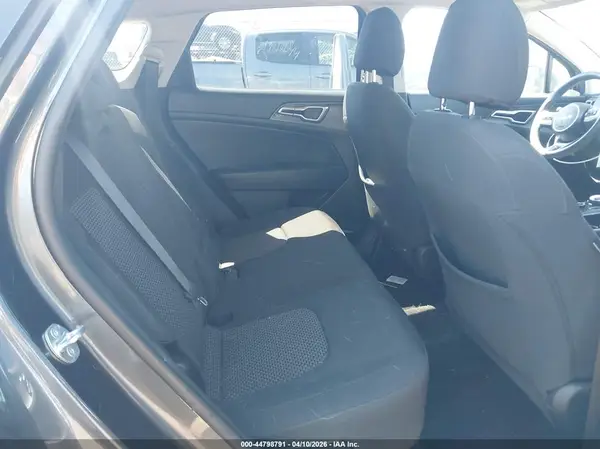 KNDPUCAGXP7065150 2023 KIA SPORTAGE - Image 8