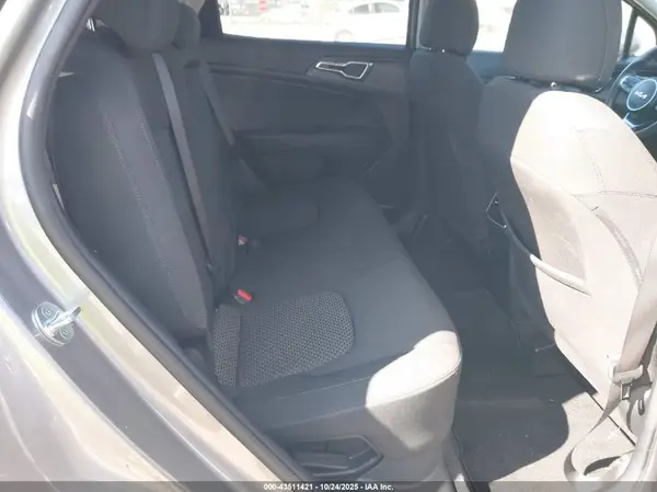 KNDPUCAGXP7066010 2023 KIA SPORTAGE - Image 8